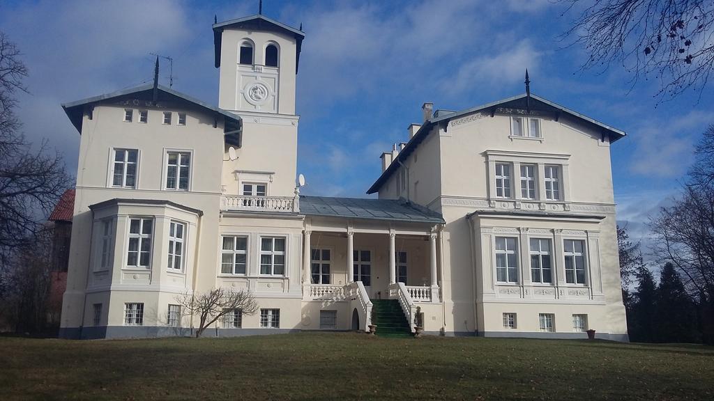 Agroturystyka "Palac W Janowie" Exterior photo